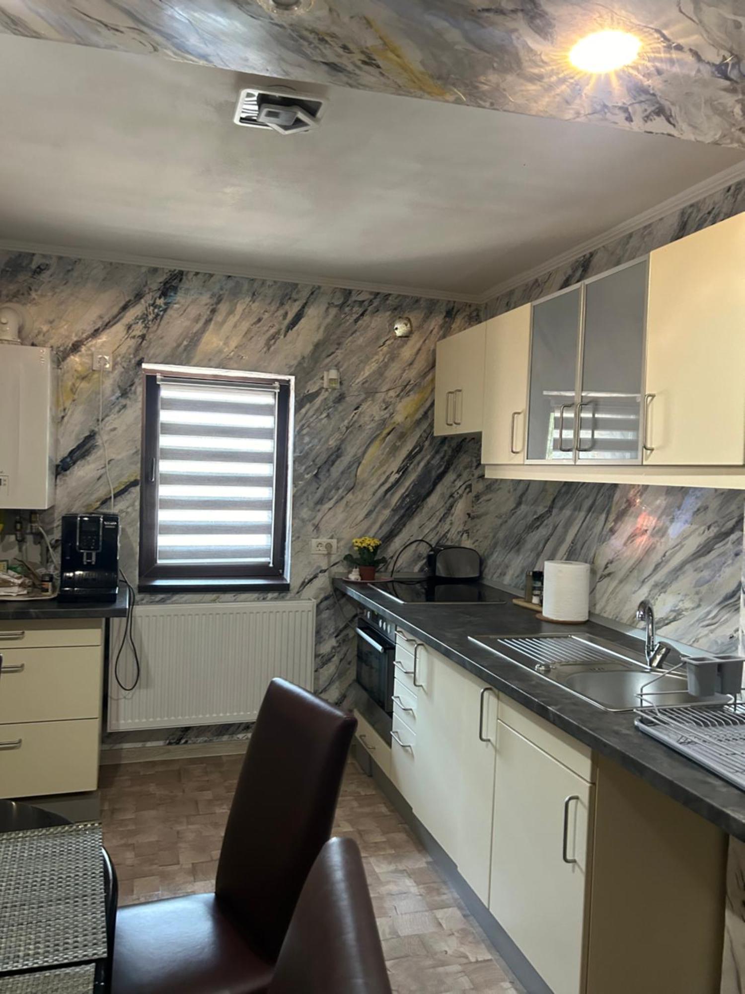 Guest House Târgu Jiu Εξωτερικό φωτογραφία