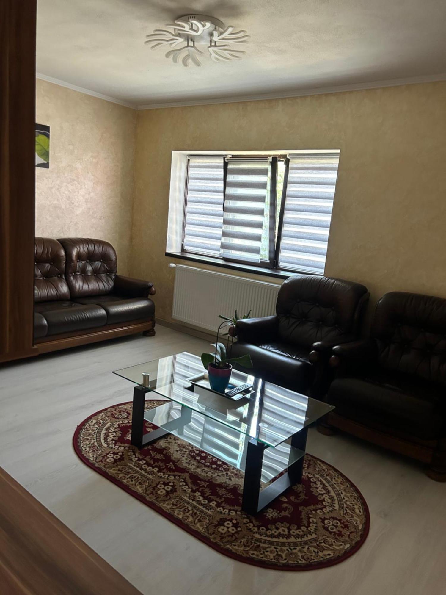 Guest House Târgu Jiu Εξωτερικό φωτογραφία